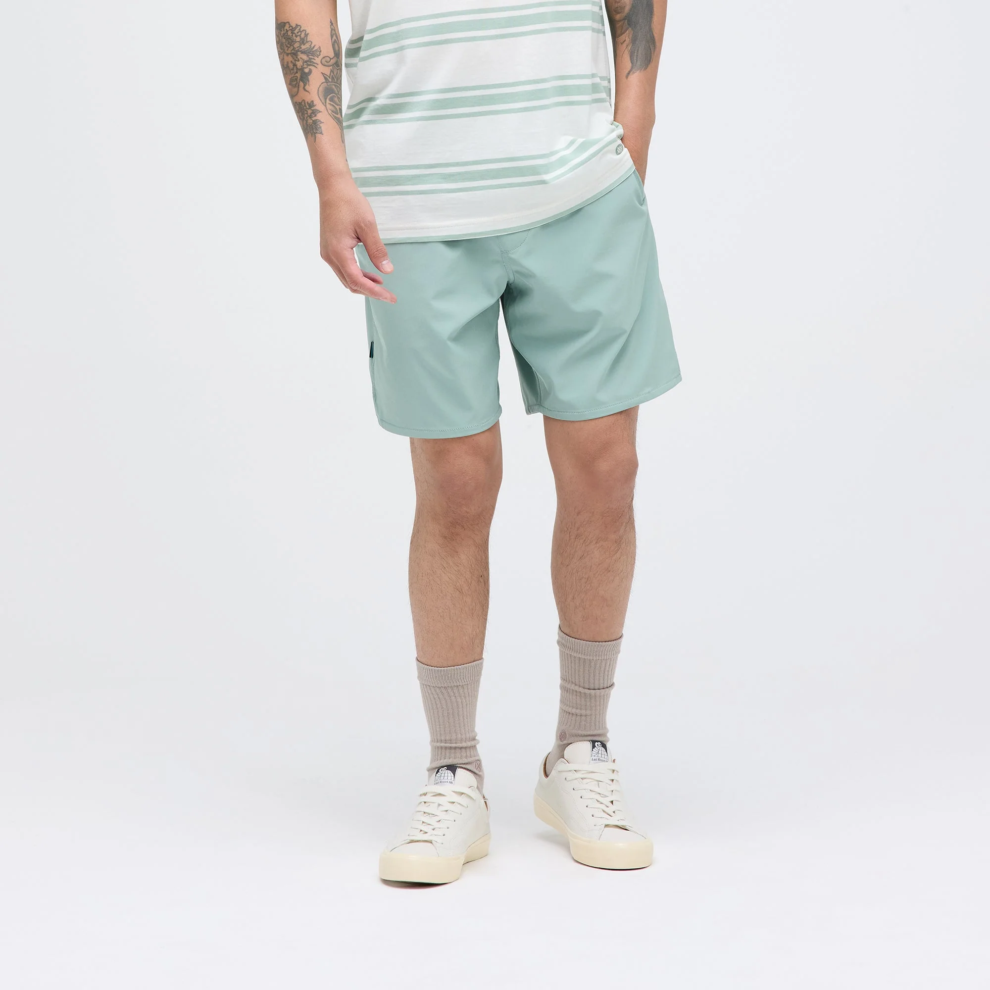 COMPLEX HYBRID SHORT 7"