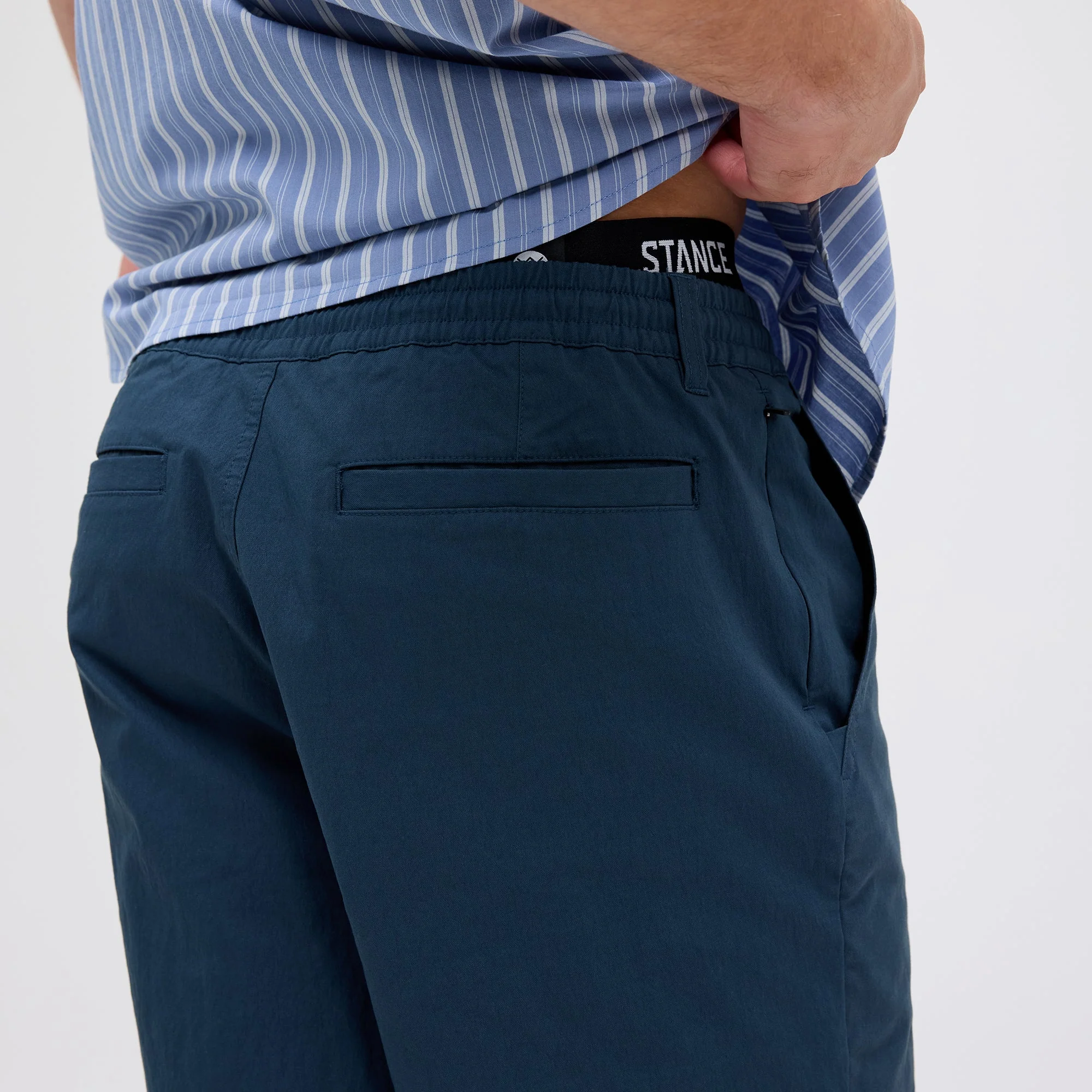 COMPOUND CHINO SHORT - Image 8