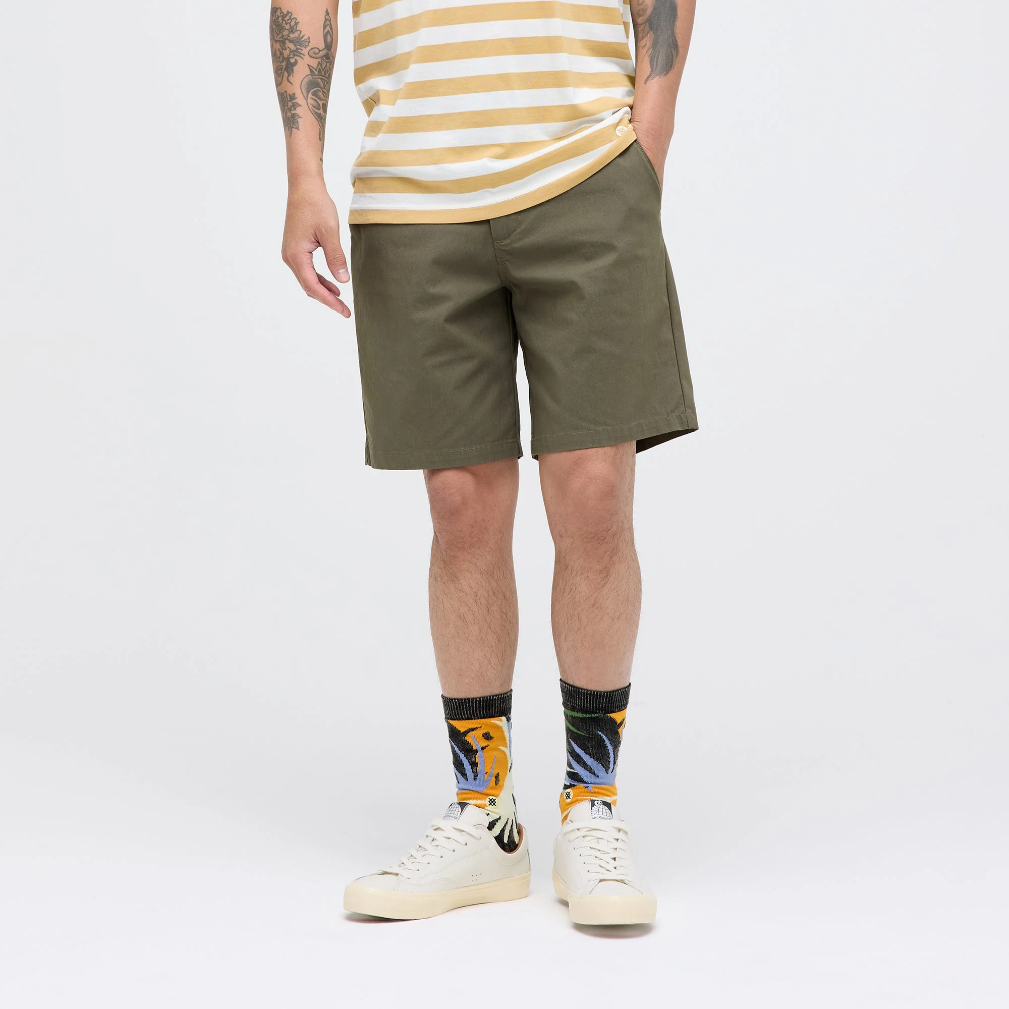 COMPOUND CHINO SHORT