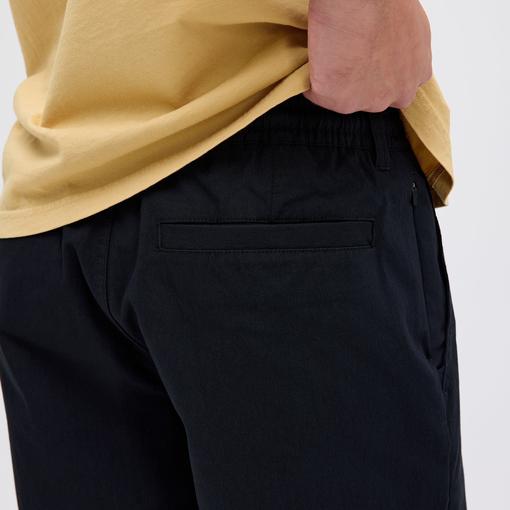 COMPOUND CHINO SHORT - Image 7