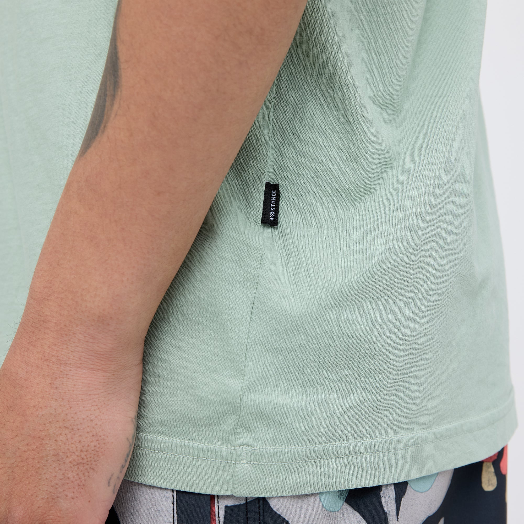 STUDIO ORGANIC COTTON TEE - Image 5