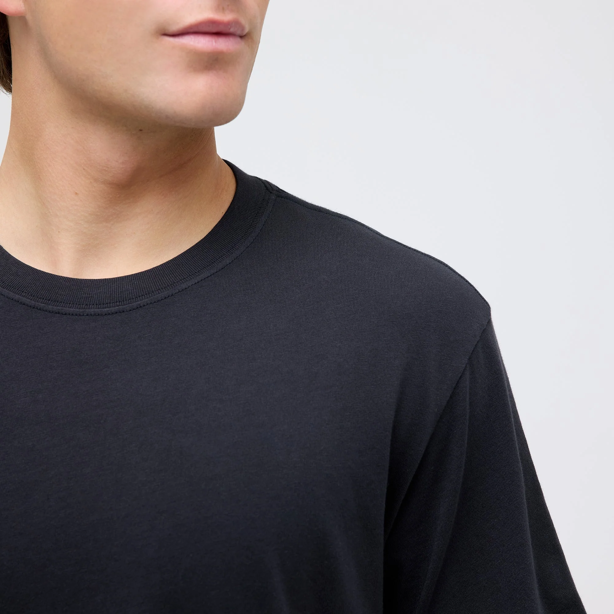 STUDIO ORGANIC COTTON TEE - Image 4
